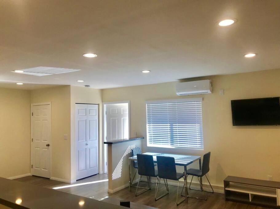 Private Modern Guesthouse With Backyard Los Angeles Dış mekan fotoğraf